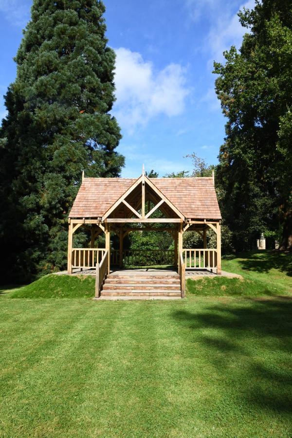 West Lodge Park Барнет Екстериор снимка